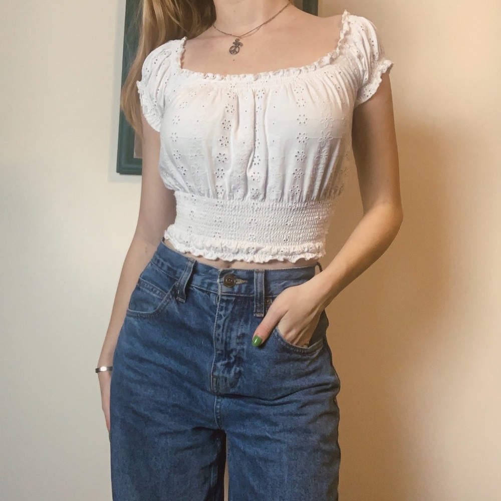 ⭐️SOLD⭐️🌿White Milkmaid Crop Top🌿